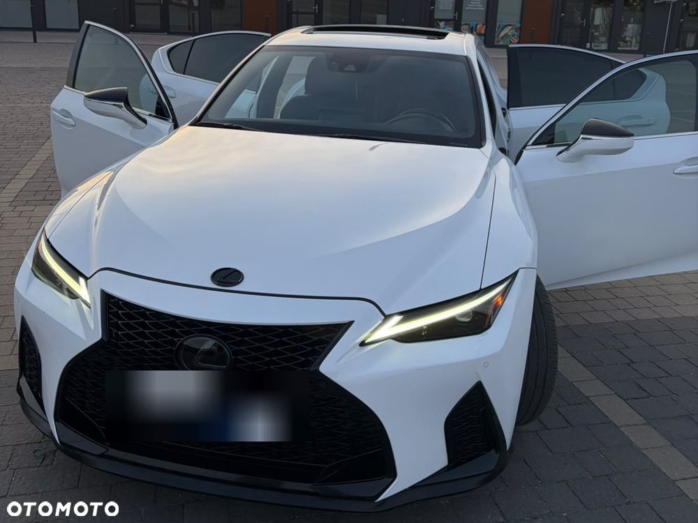 Lexus IS - 14
