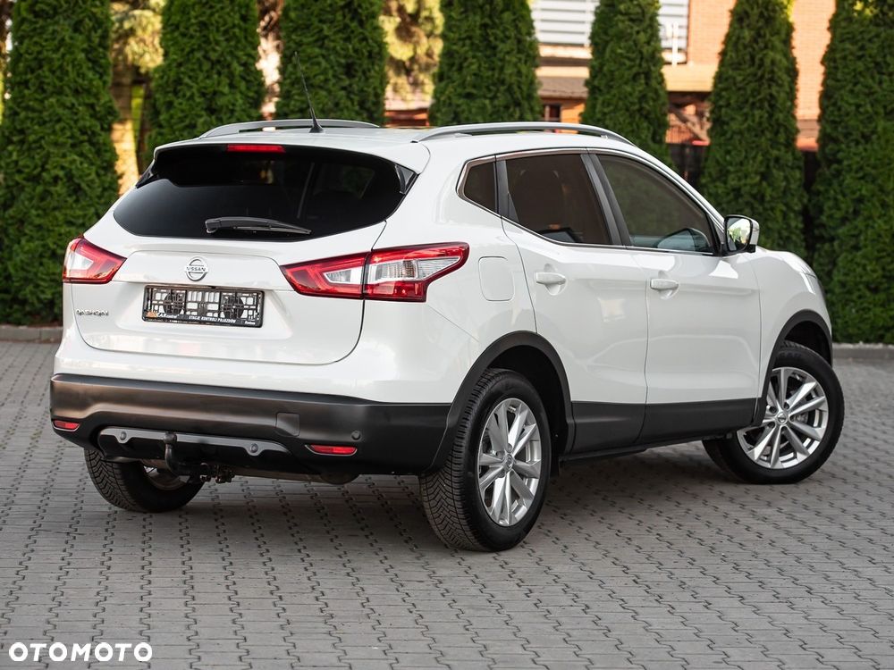 Nissan Qashqai 1.2 DIG-T N-Connecta EU6 - 8