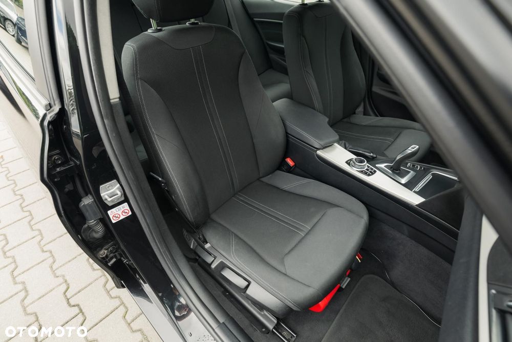 BMW Seria 3 - 15