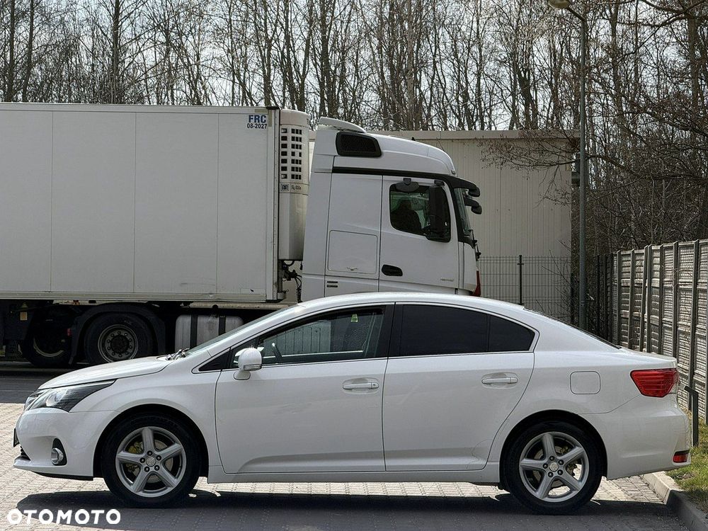 Toyota Avensis 2.0 D-4D Active - 16