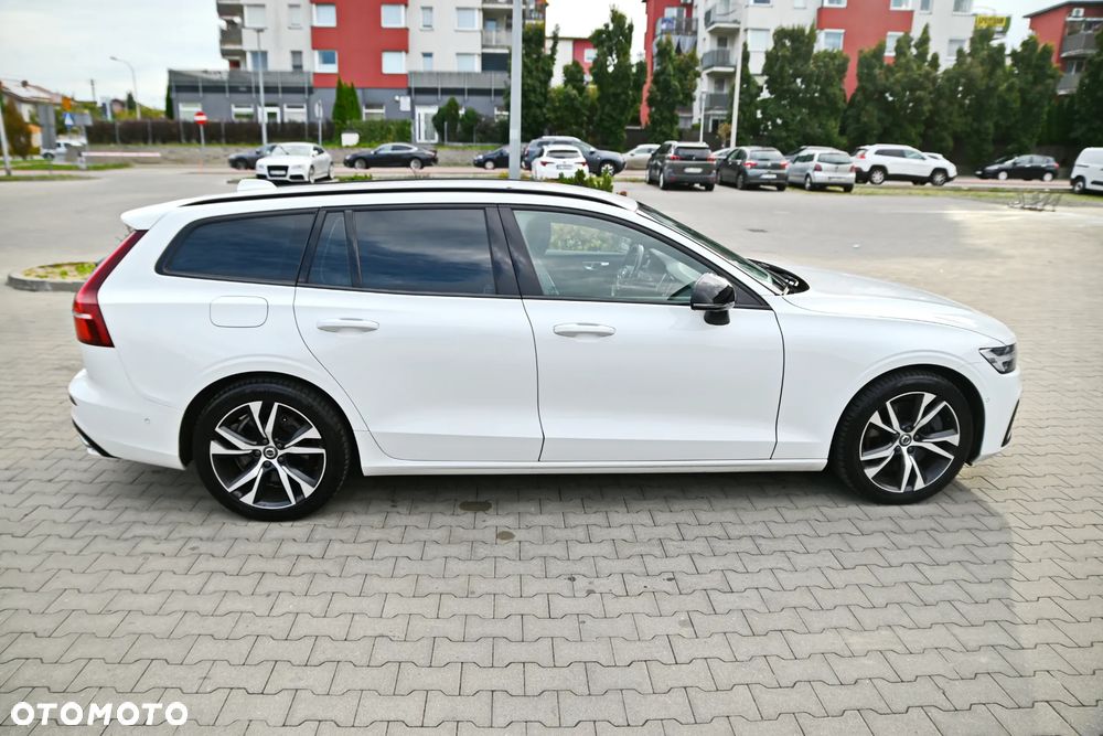 Volvo V60 T8 AWD Recharge Geartronic RDesign - 16