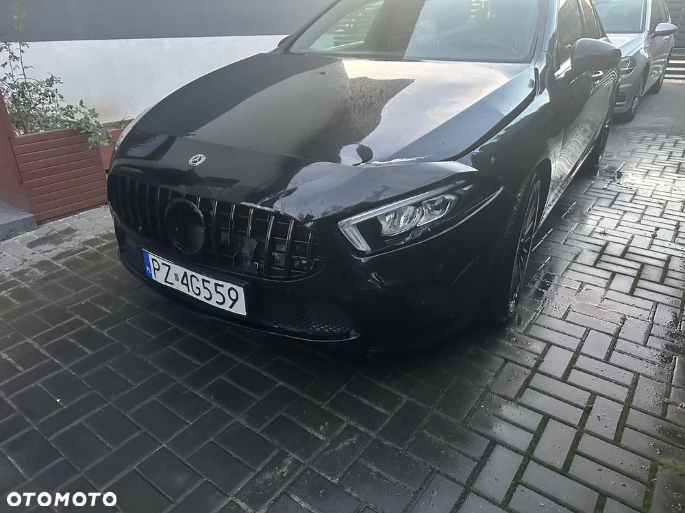 Mercedes-Benz Klasa A 180 d AMG Line 7G-DCT - 14