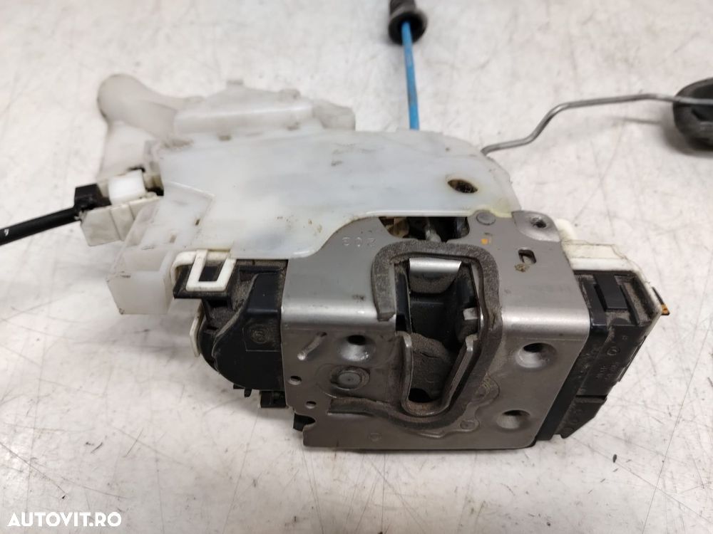 Broasca dreapta fata a0997200435 Mercedes-Benz C-Class W204/S204 [200 - 2