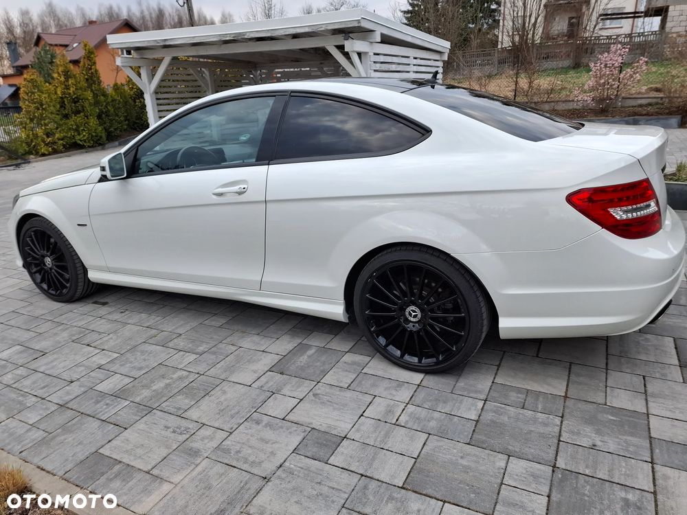Mercedes-Benz Klasa C 350 BlueEFFICIENCY 7G-TRONIC Edition 1 - 33