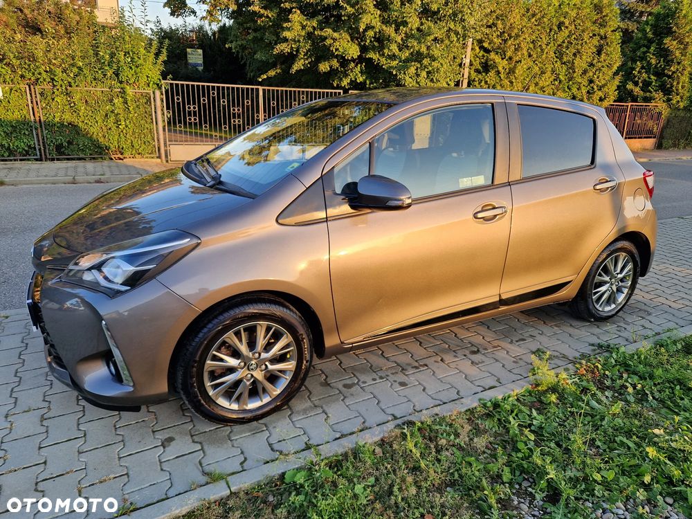 Toyota Yaris - 30