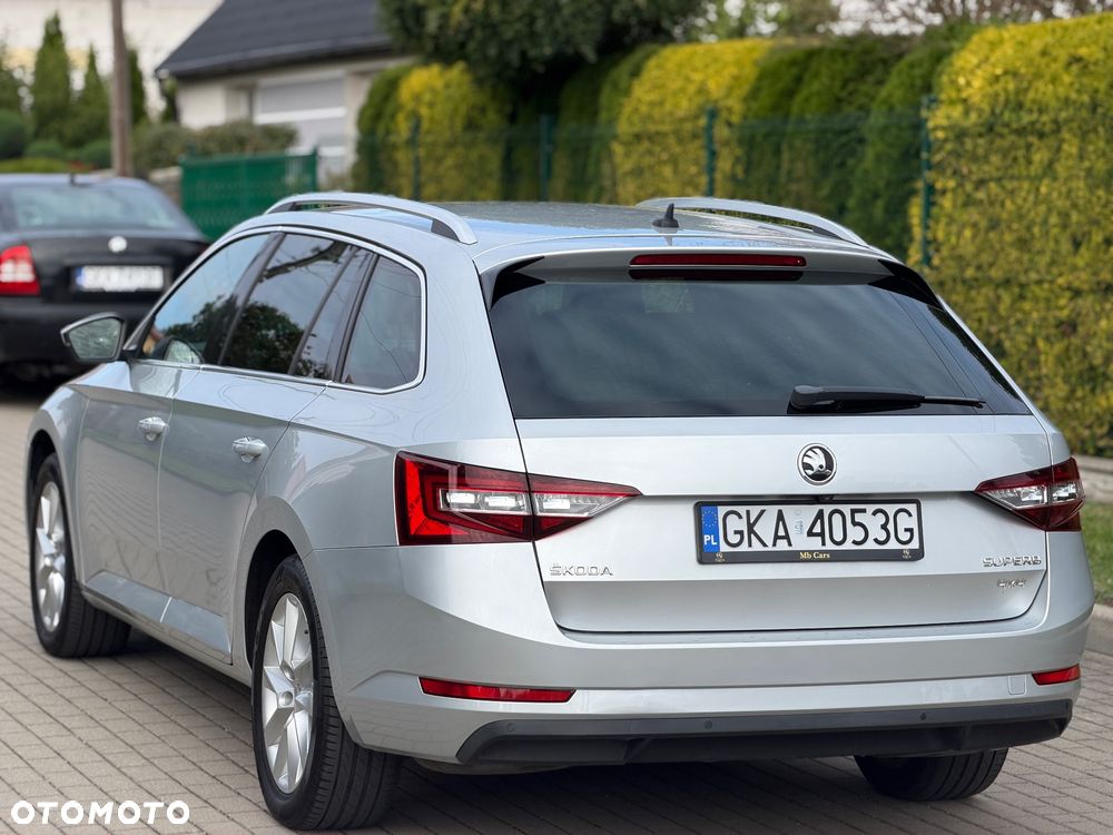 Skoda Superb 2.0 TDI 4x4 Style DSG - 16