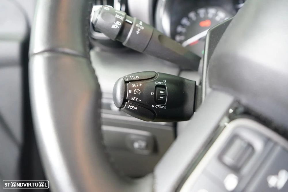 Citroën C3 Aircross 1.2 PureTech Shine - 25