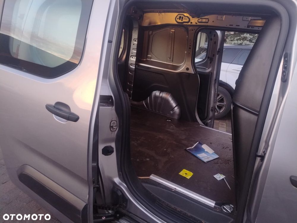 Peugeot Partner - 11