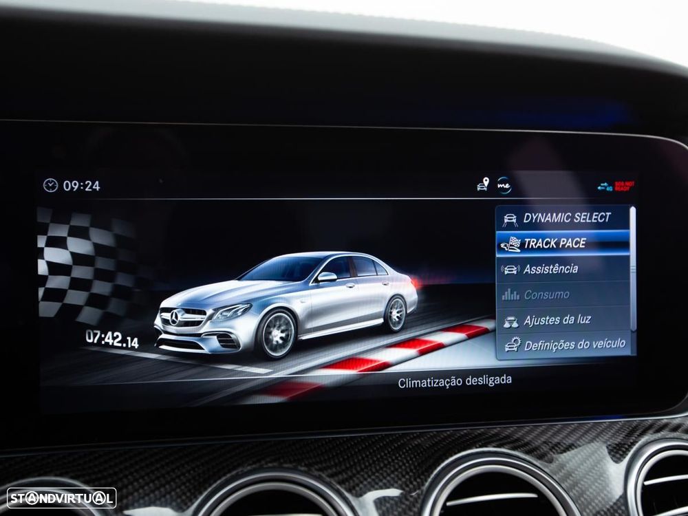 Mercedes-Benz E 63 AMG S 4-Matic+ — fotografia 45