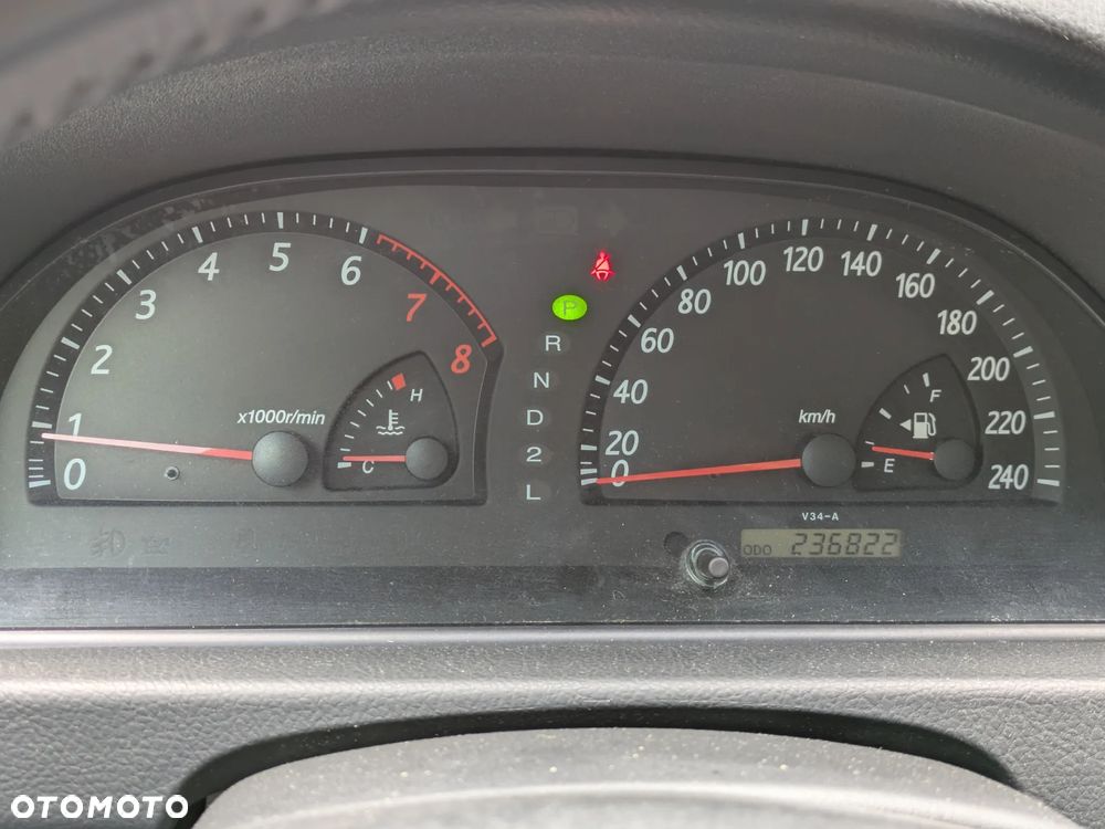Toyota Camry 3.0 V6 - 15