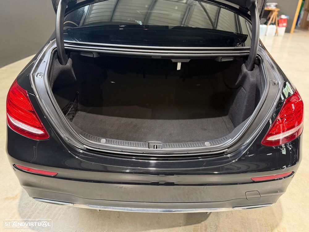 Mercedes-Benz E 300 d AMG Line - 11