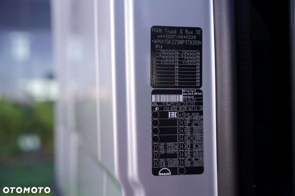 MAN TGX 18.510 / GX / MEGA  / LOW DECK / NAVI RIO - 38