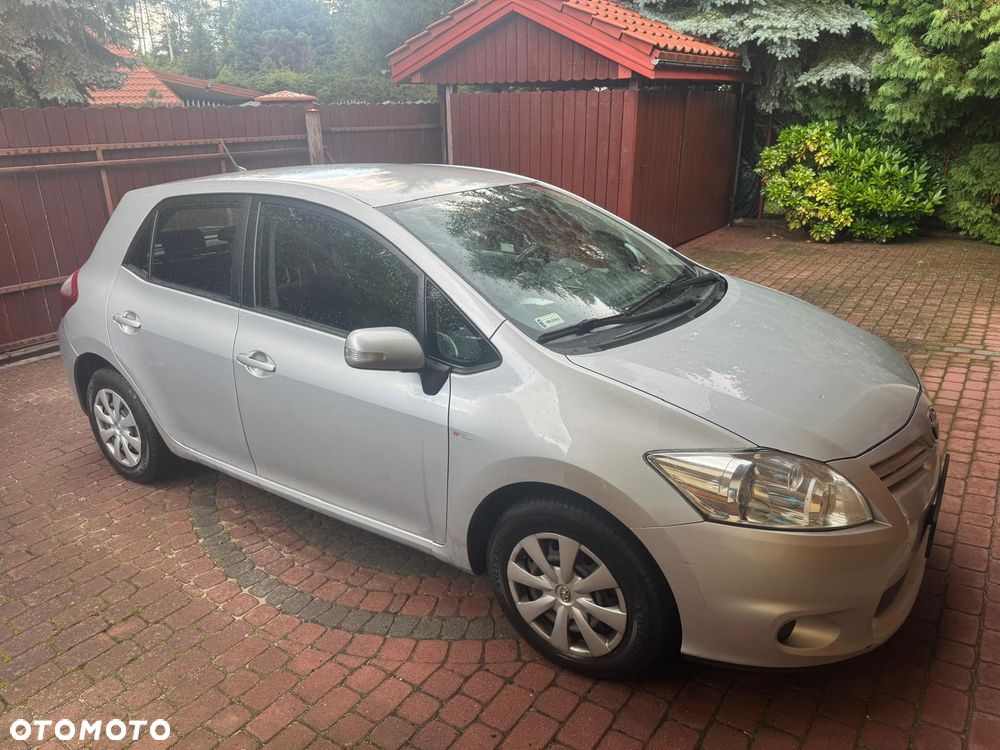 Toyota Auris 1.33 Dual-VVT-i - 6