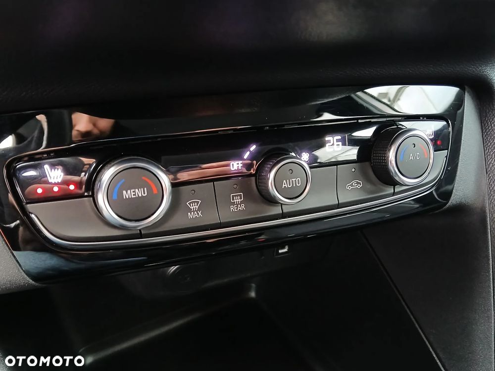 Opel Corsa 1.2 Elegance S&S - 20