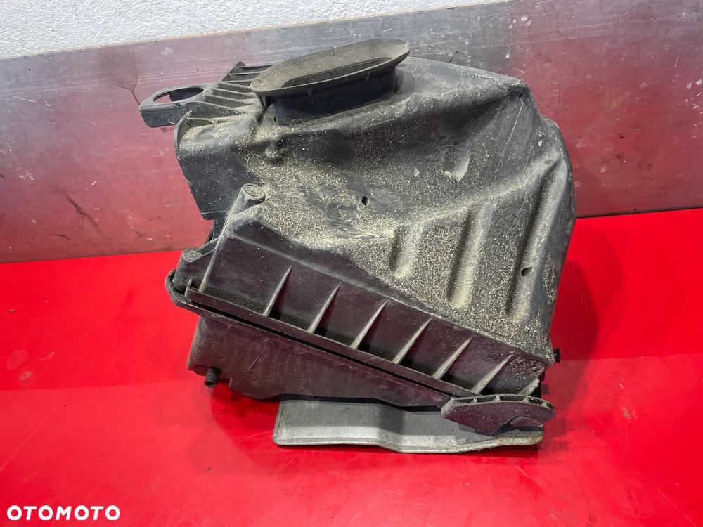 AUDI A4 B7 OBUDOWA FILTRA POWIETRZA 03G133835 - 3