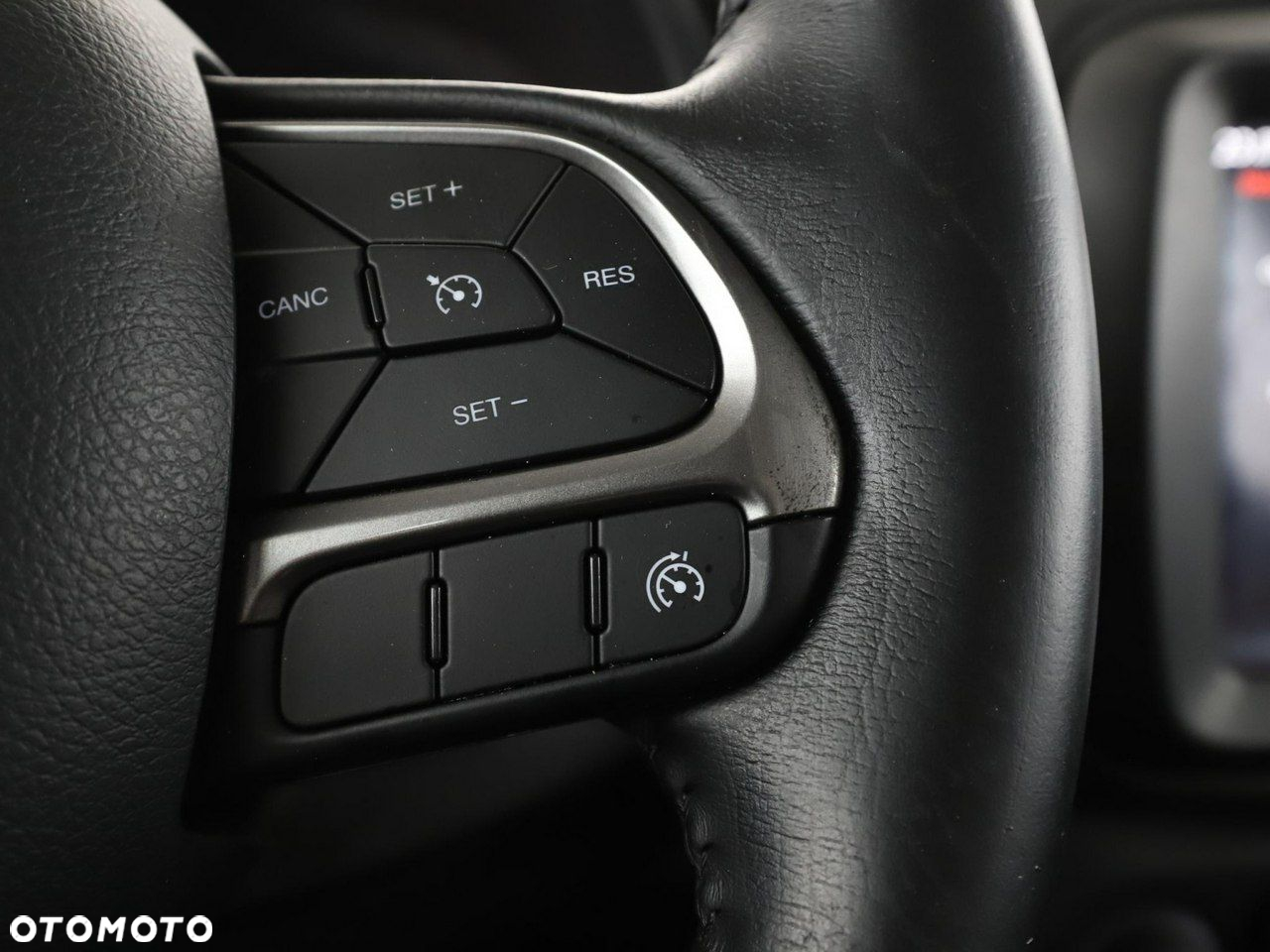 Jeep Renegade 1.0 T-GDI Limited - 31