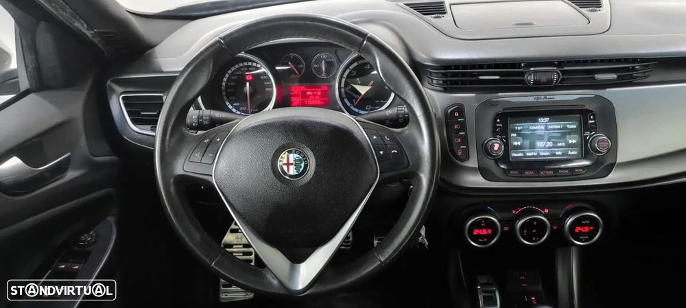 Alfa Romeo Giulietta - 25