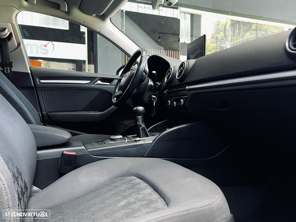 Audi A3 Sportback 1.6 TDI - 18