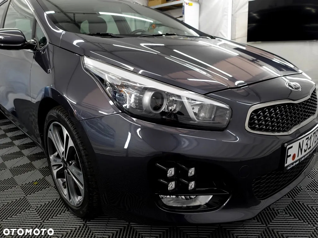 Kia Ceed 1.6 CRDi SCR GT-Line DCT - 24