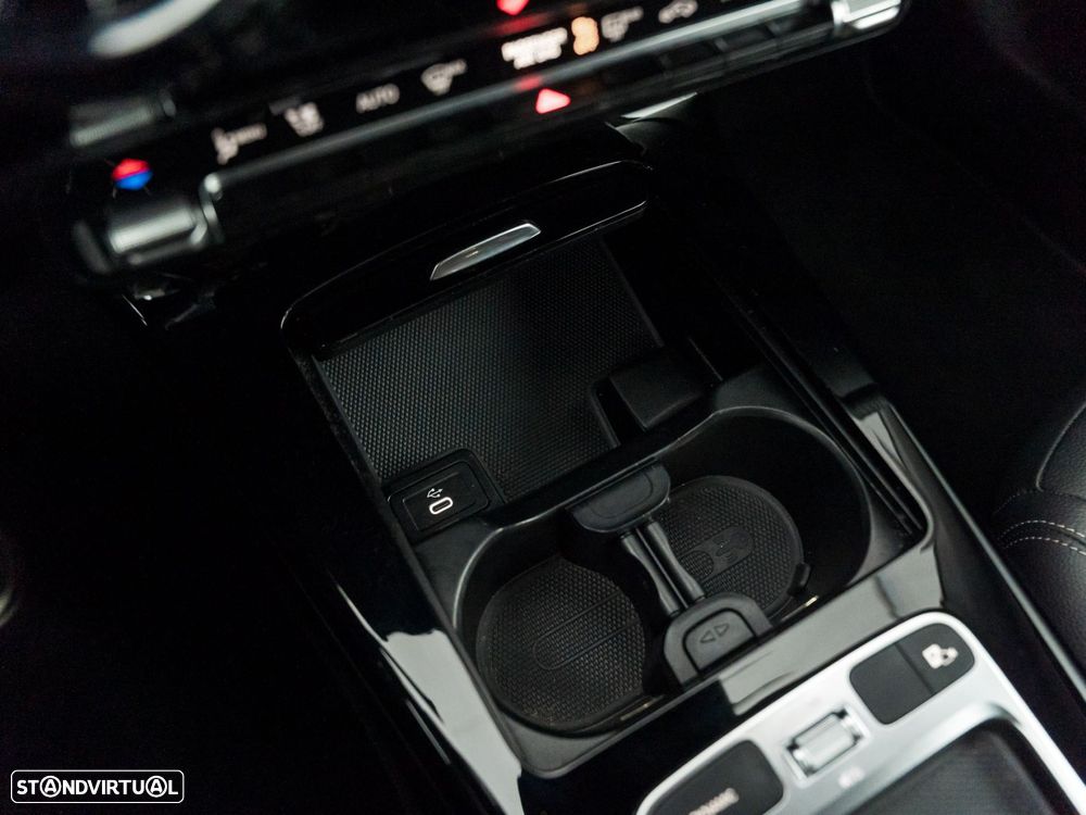 Mercedes-Benz A 250 e Style Plus - 27