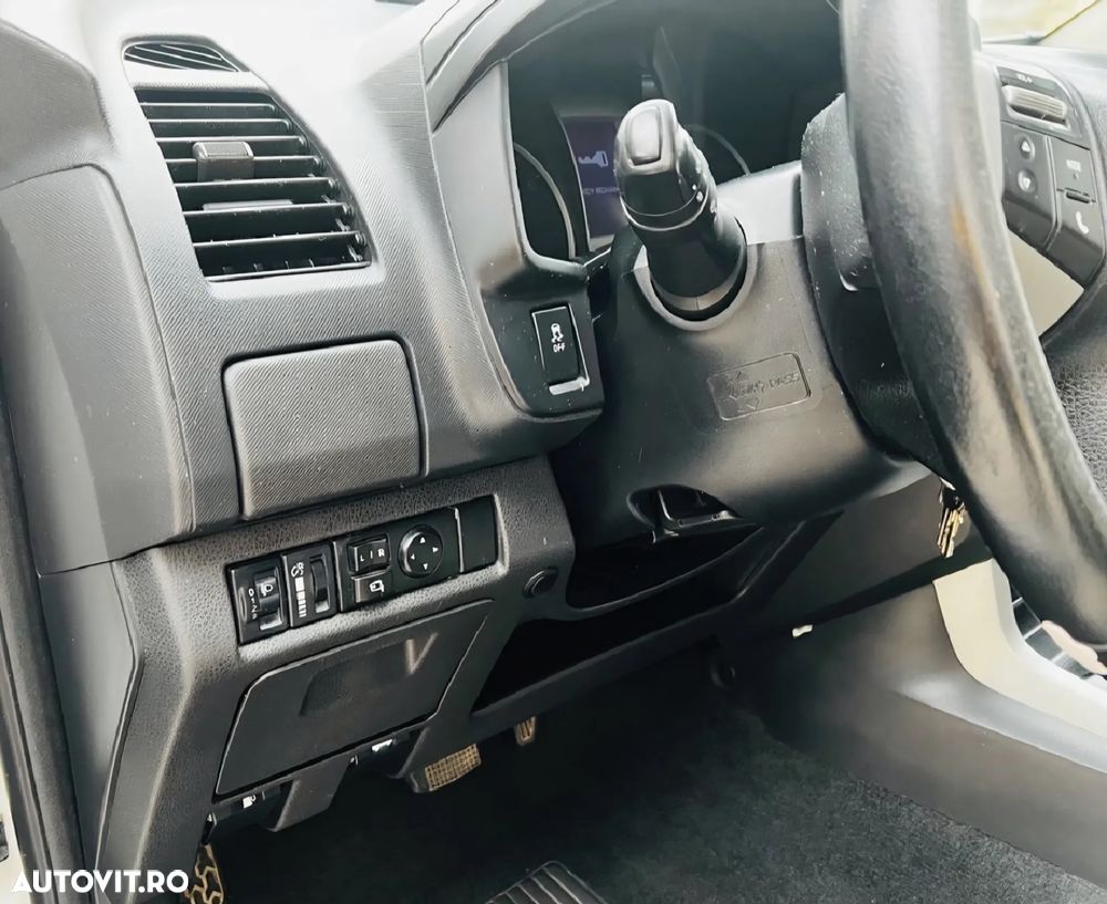Isuzu D-Max 4x4 Double Cab Premium Aut. - 11