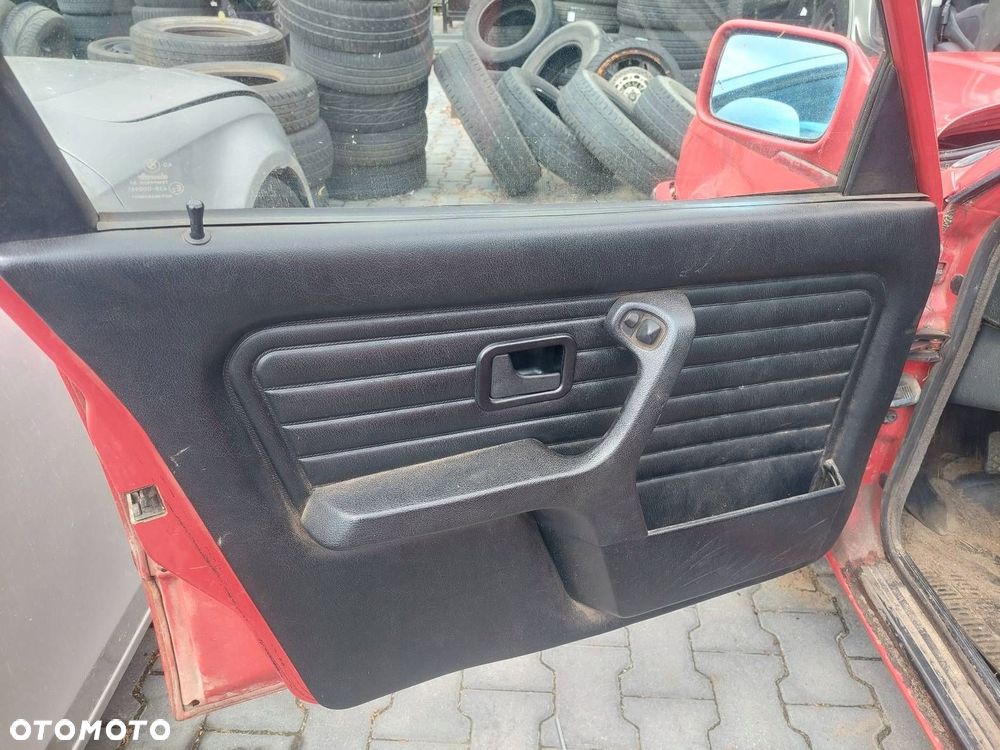 BOCZEK BOCZKI DRZWI KOMPLET BMW E30 KOMBI TOURING - 1