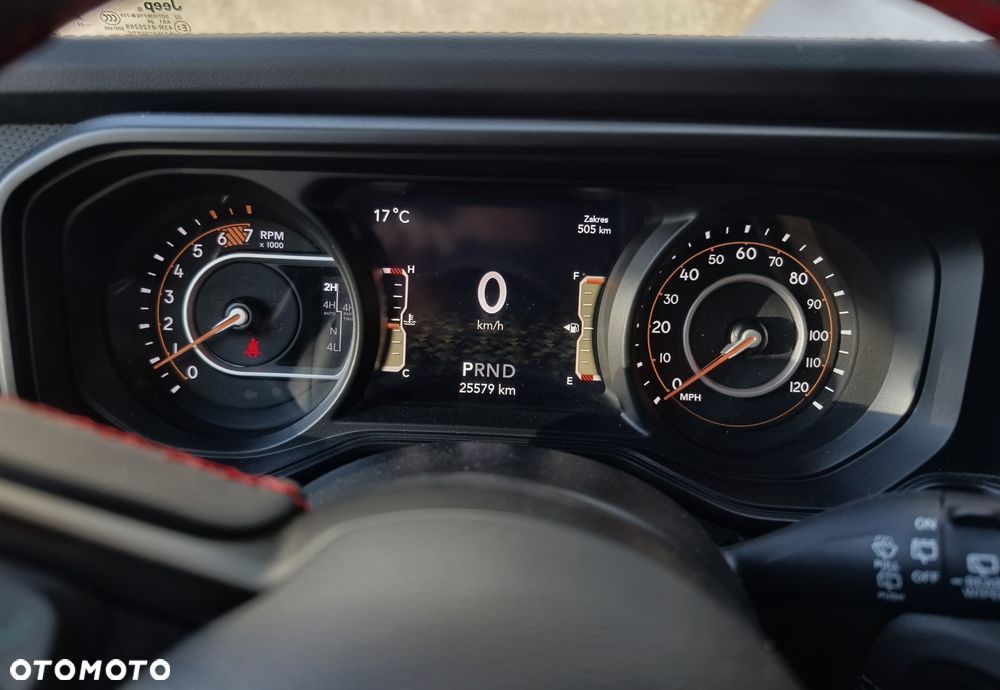 Jeep Wrangler - 12