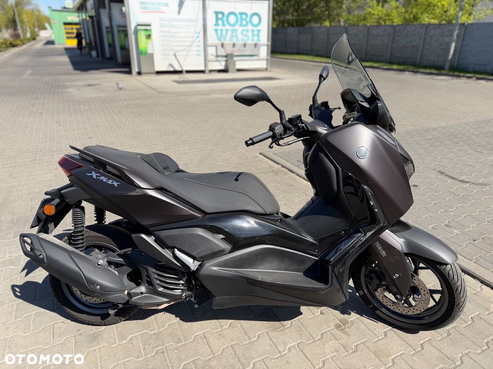 Yamaha X-max - 4