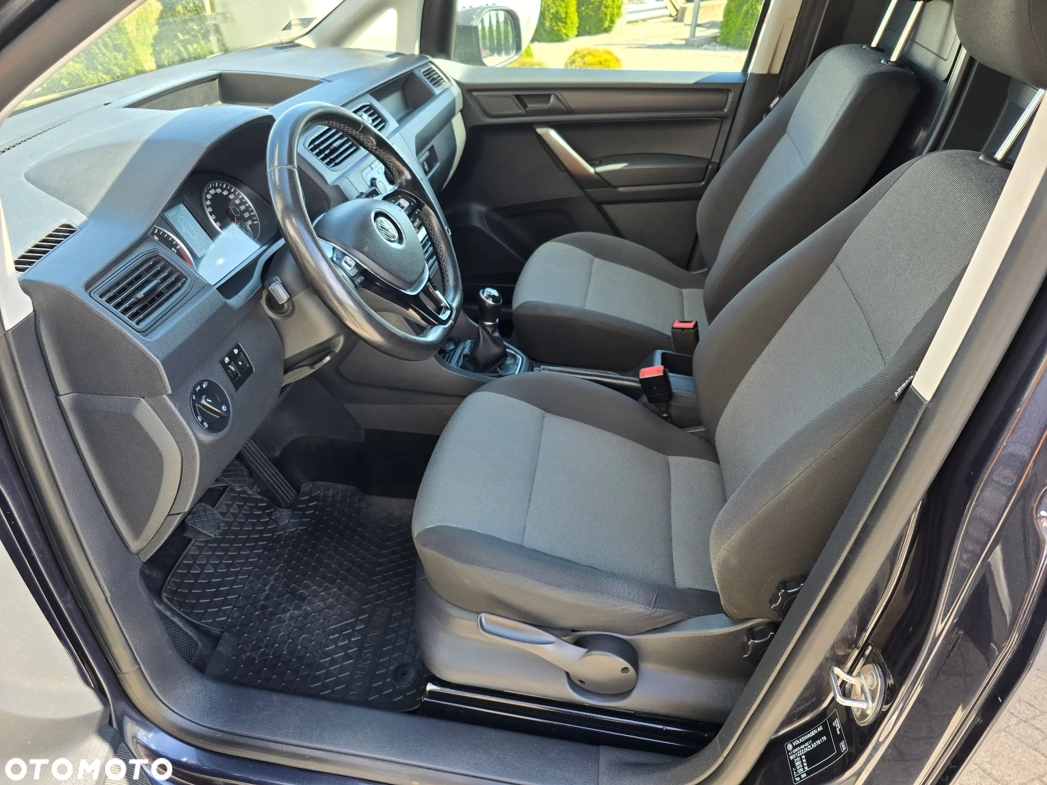 Volkswagen Caddy - 5