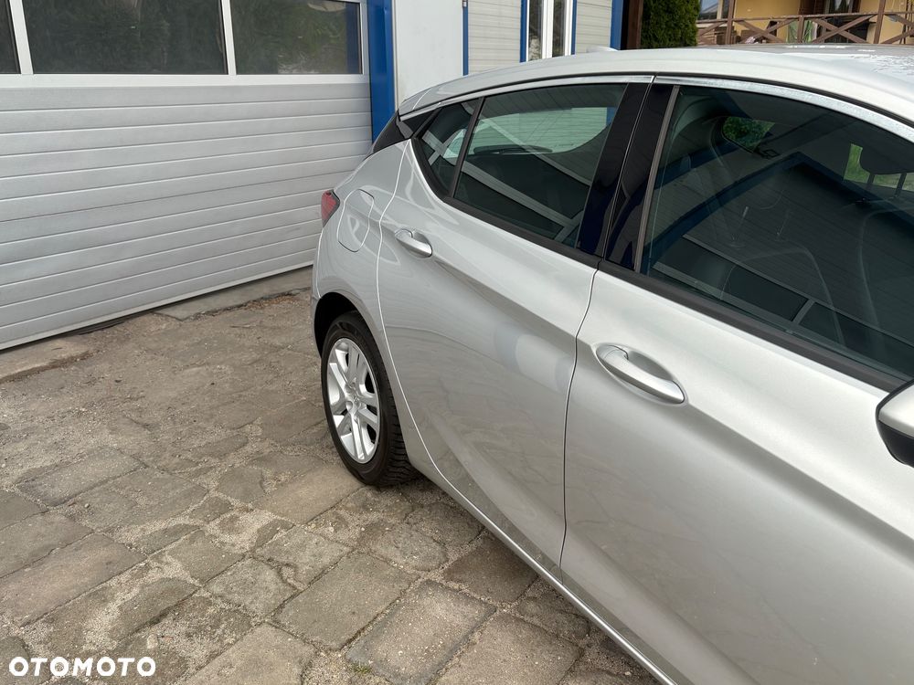 Opel Astra 1.4 T Enjoy - 21