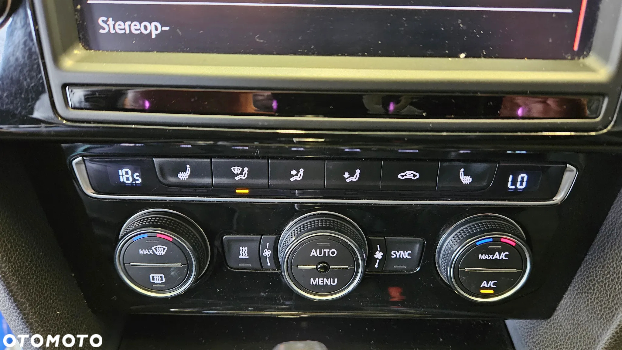Volkswagen Passat - 18