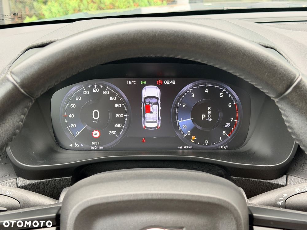 Volvo XC 40 T3 Momentum Core - 21