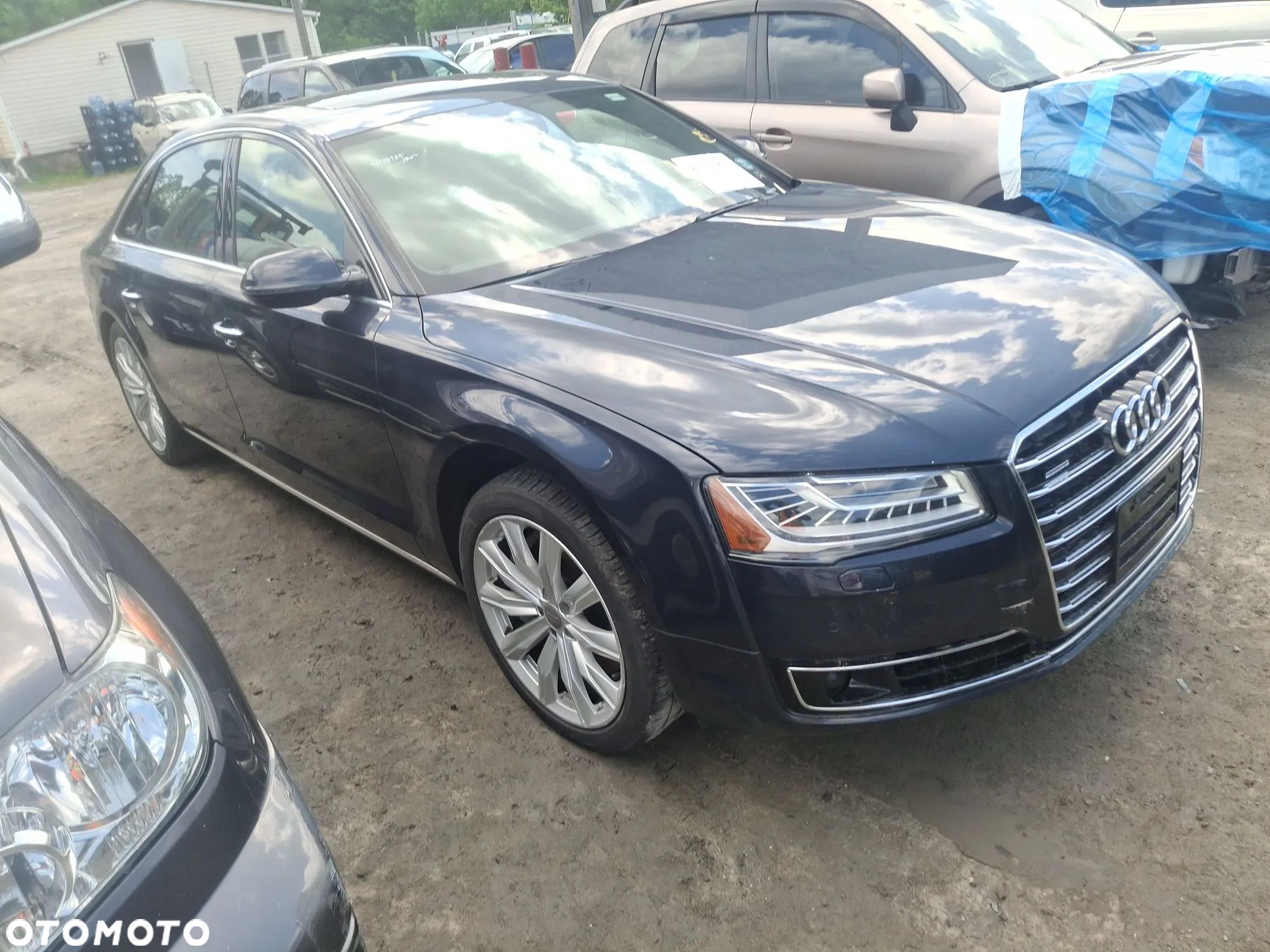 Audi A8 - 1