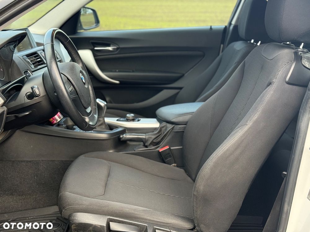 BMW Seria 1 116d - 25
