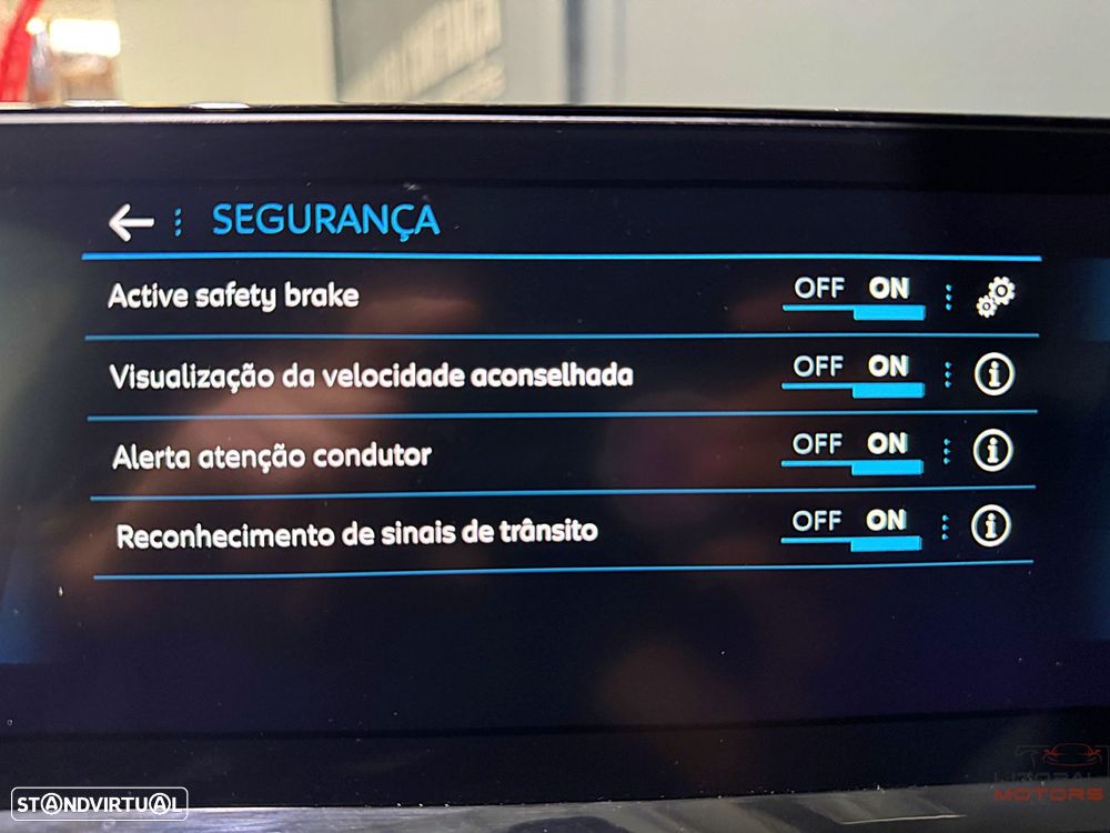 Peugeot 5008 1.2 Hybrid Allure Pack e-DCS6 - 33