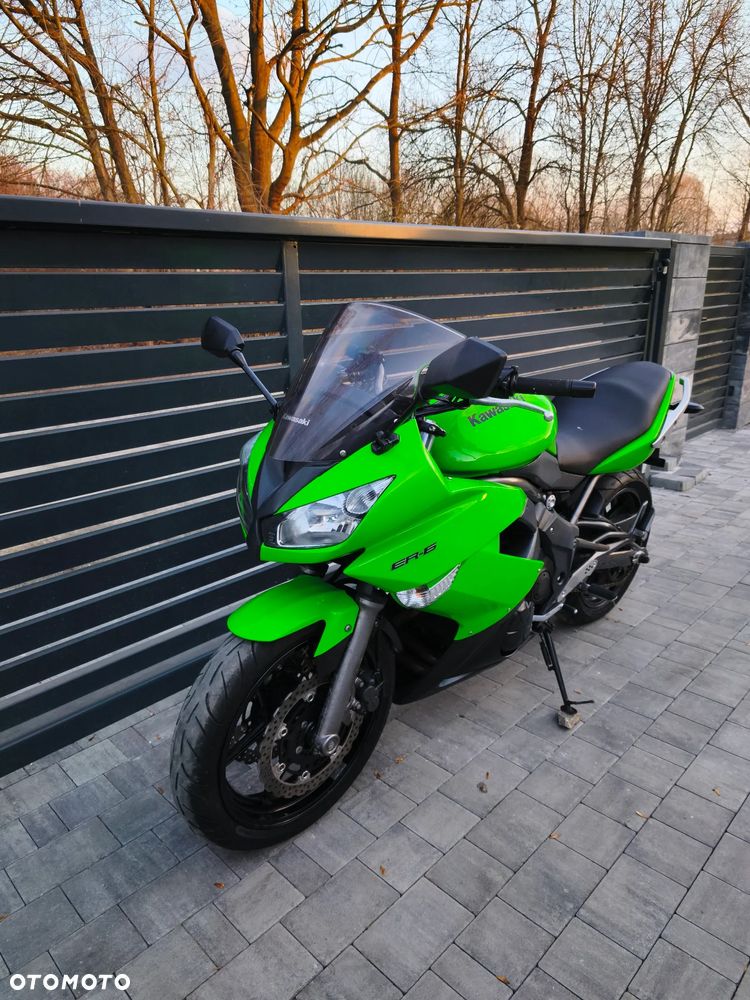 Kawasaki ER - 7