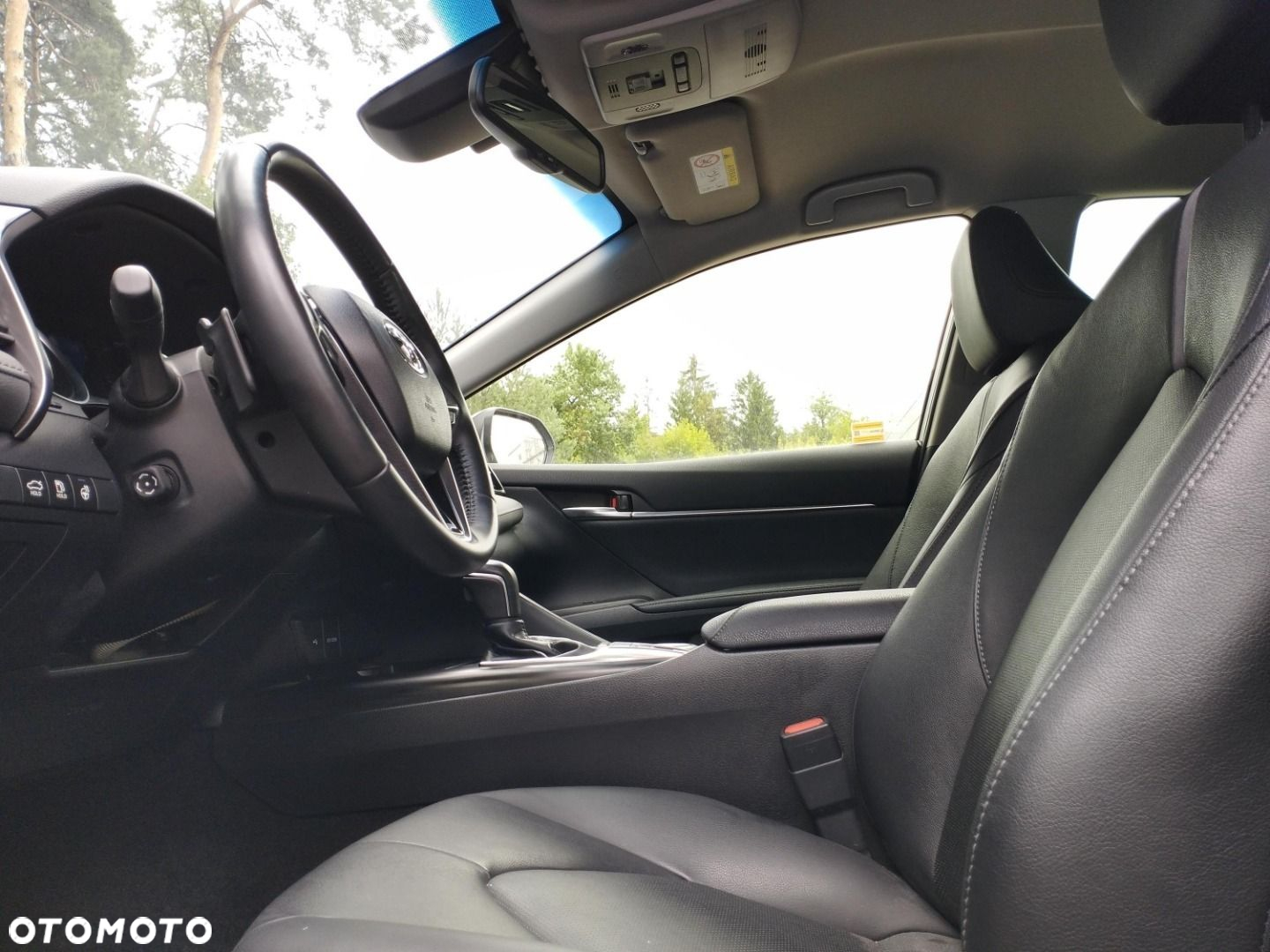 Toyota Camry - 11