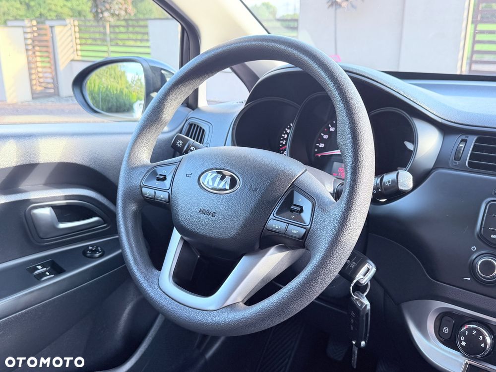 Kia Rio ver-1-25-trend - 34