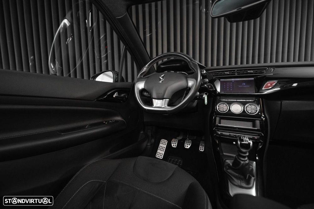 DS DS3 1.2 PureTech Sport Chic - 14
