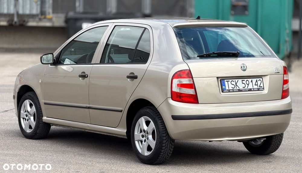 Skoda Fabia 1.4 16V Celebration - 4