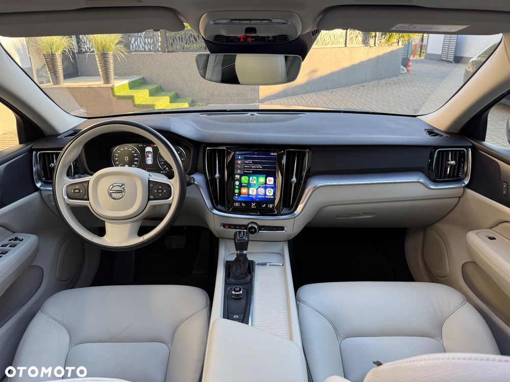 Volvo V60 D3 Geartronic Momentum Pro - 20