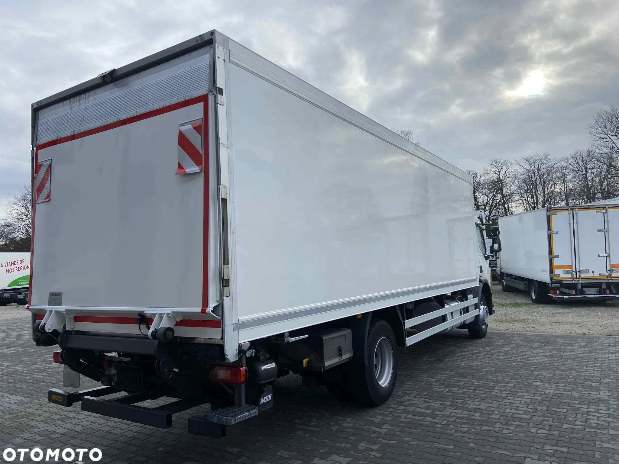 Volvo FE 320 IZOTERMA SYPIALKA 18 PALET - 3