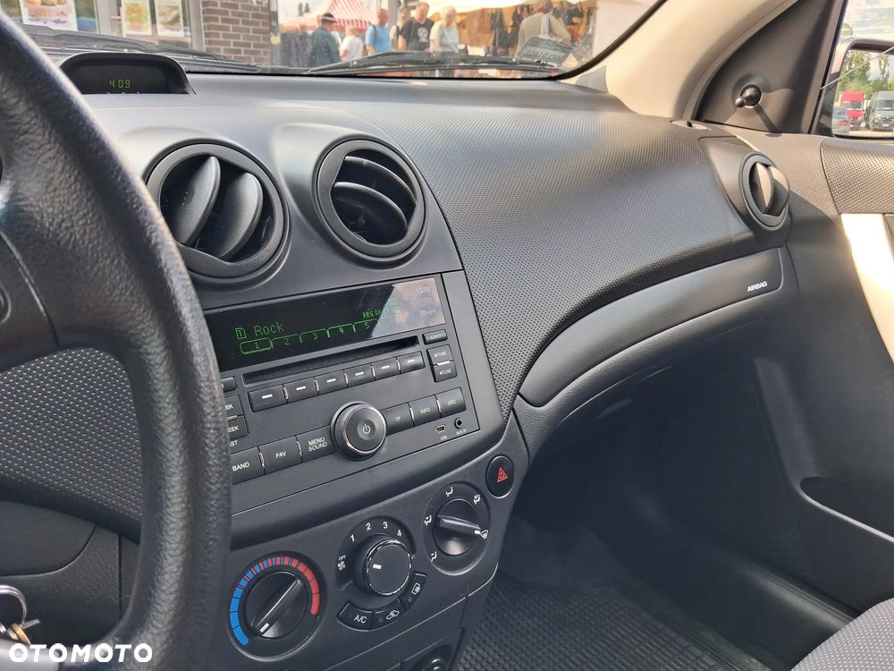 Chevrolet Aveo - 6
