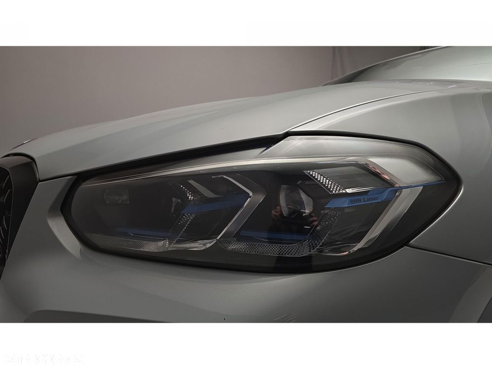 BMW X4 - 26