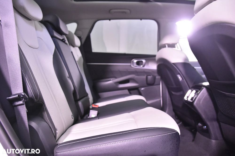 Kia Sorento - 12