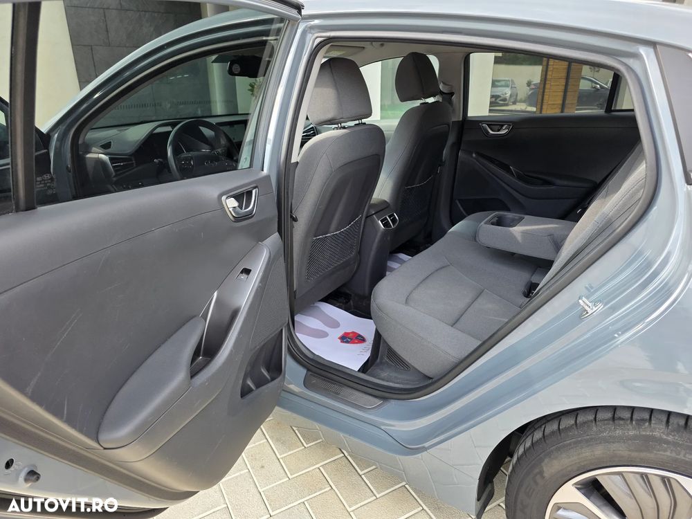 Hyundai IONIQ Plug-in-Hybrid 1.6 GDI Style - 17