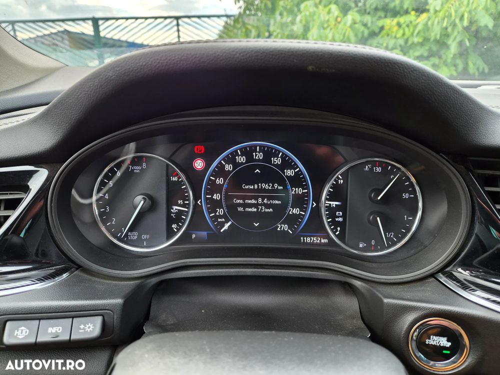 Opel Insignia - 12