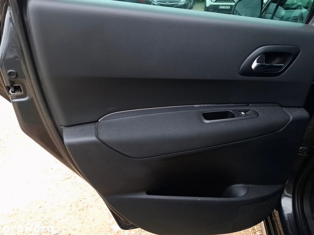 Peugeot 3008 BlueHDi 120 Stop & Start Style - 23
