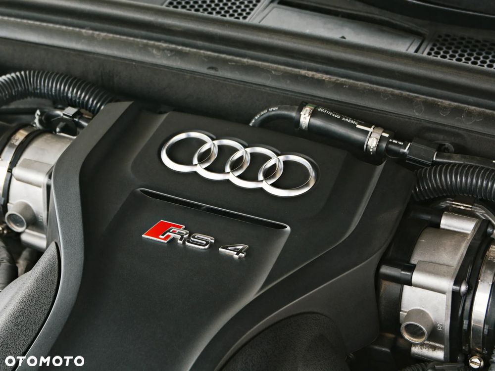 Audi RS4 Avant Avant S tronic - 26