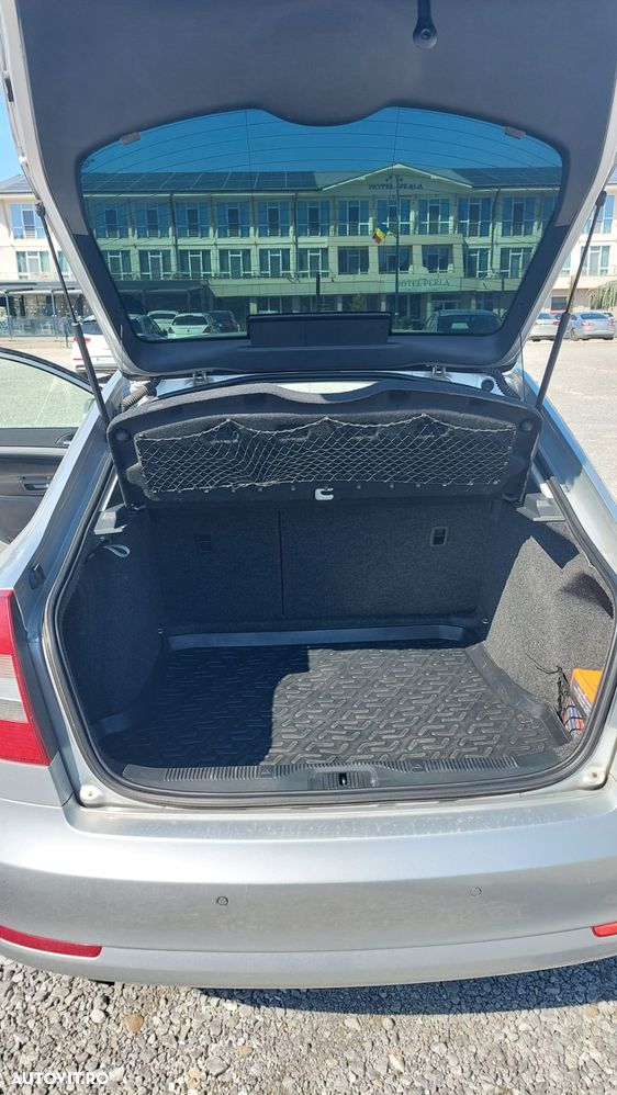 Skoda Octavia 1.4 TSI Ambiente DSG - 6